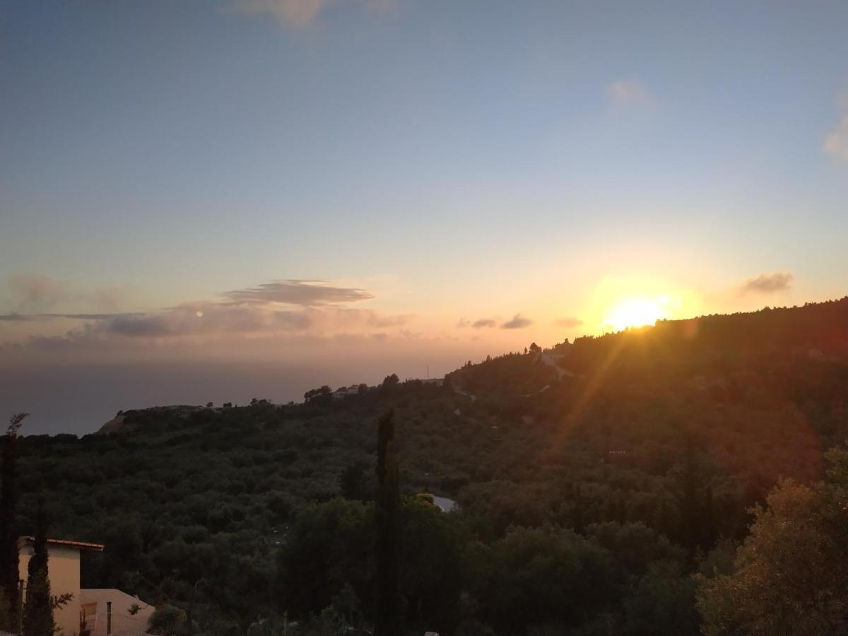 Summer House Athanion
